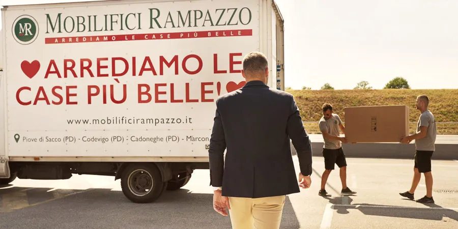 Trasporto e montaggio - Servizi - Mobilifici Rampazzo